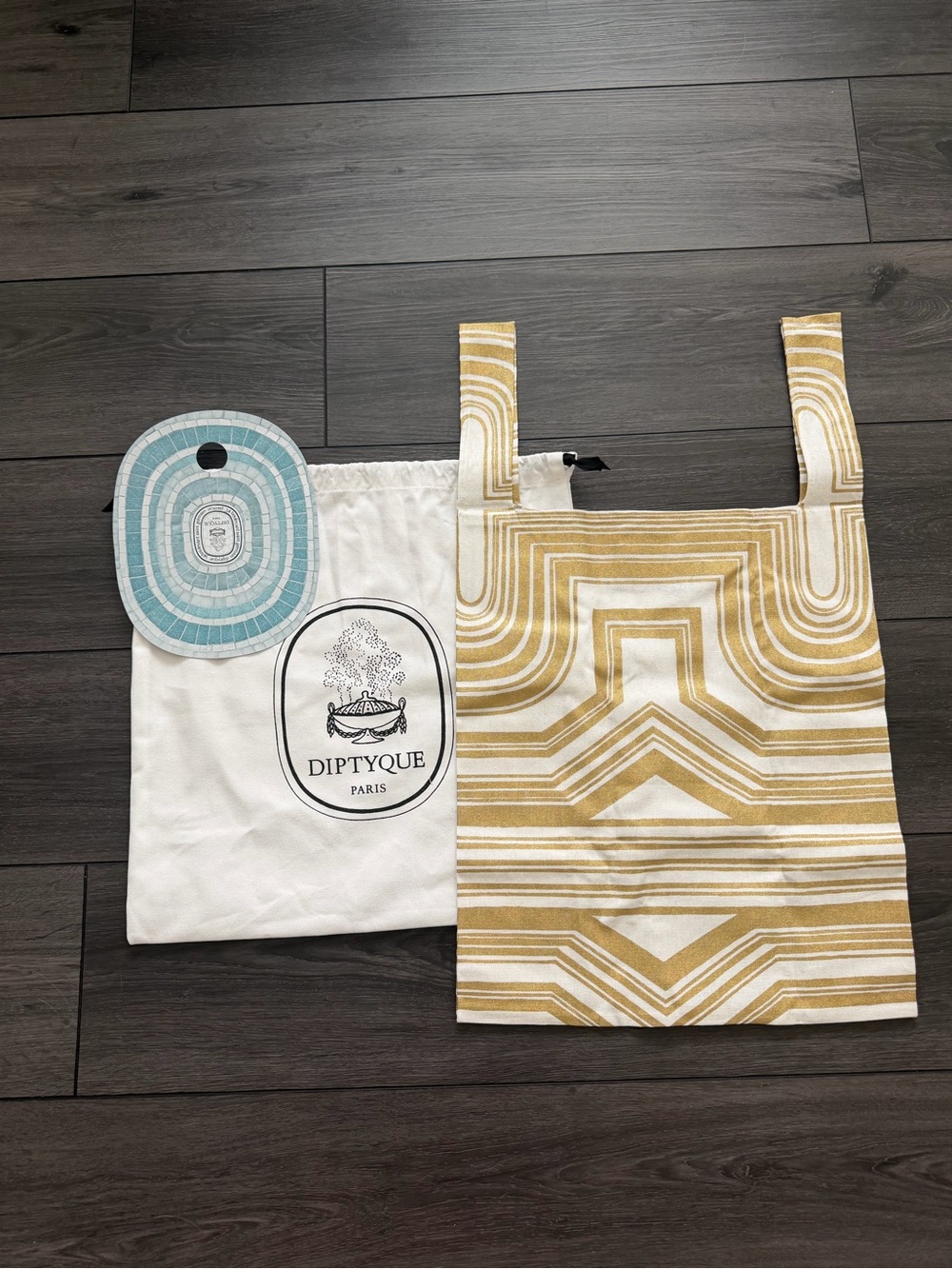 Diptyque Drawstring Pouch - Picture 2 of 3